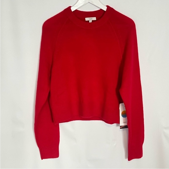 NWT Vuori Émilie Cashmere
Crewneck Sweater Red Medium
Recycled Cashmere - Picture 5 of 7